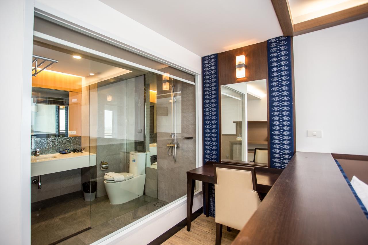 Blu Hotel Nakhon Phanom Exteriör bild