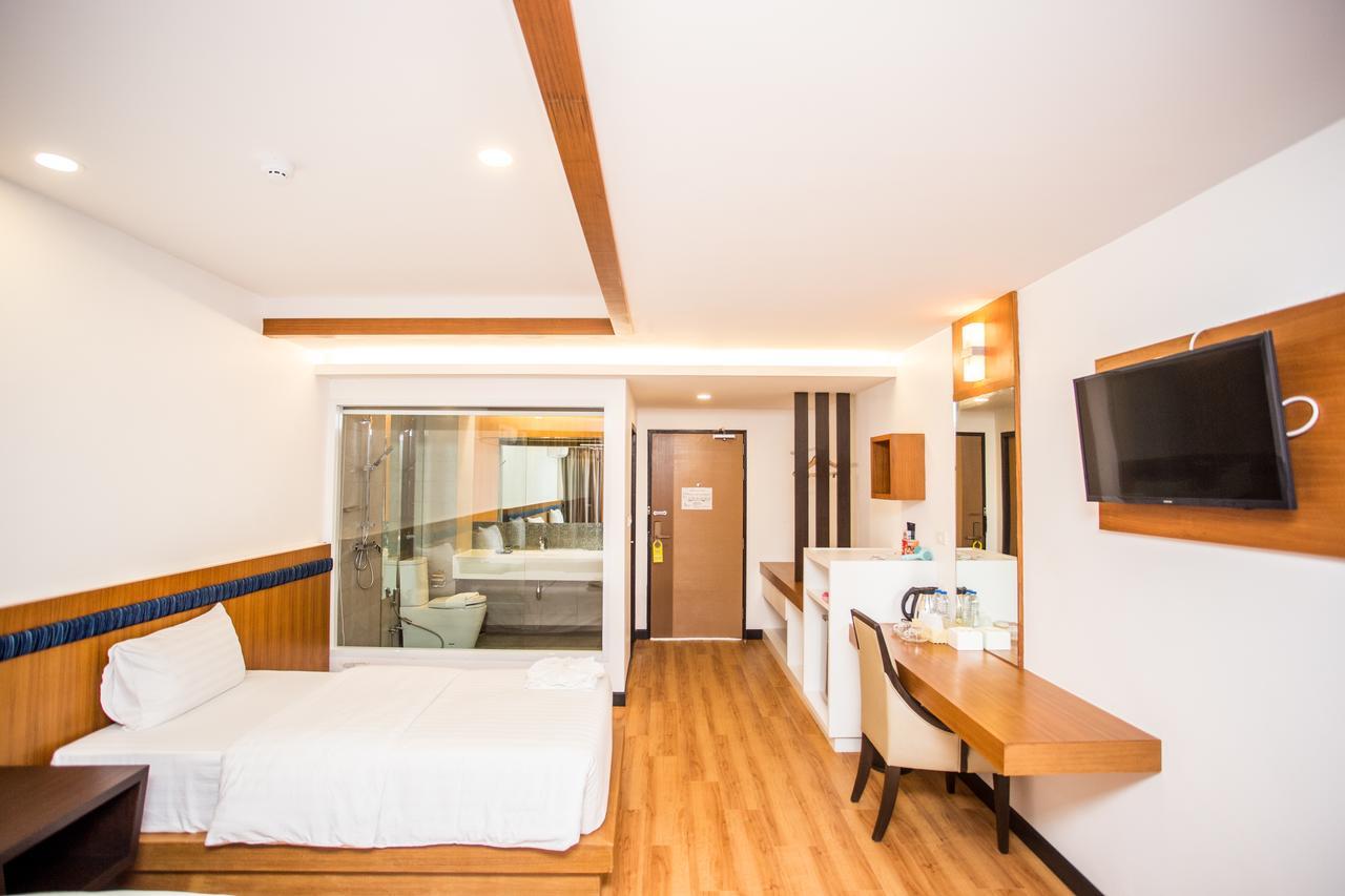Blu Hotel Nakhon Phanom Exteriör bild