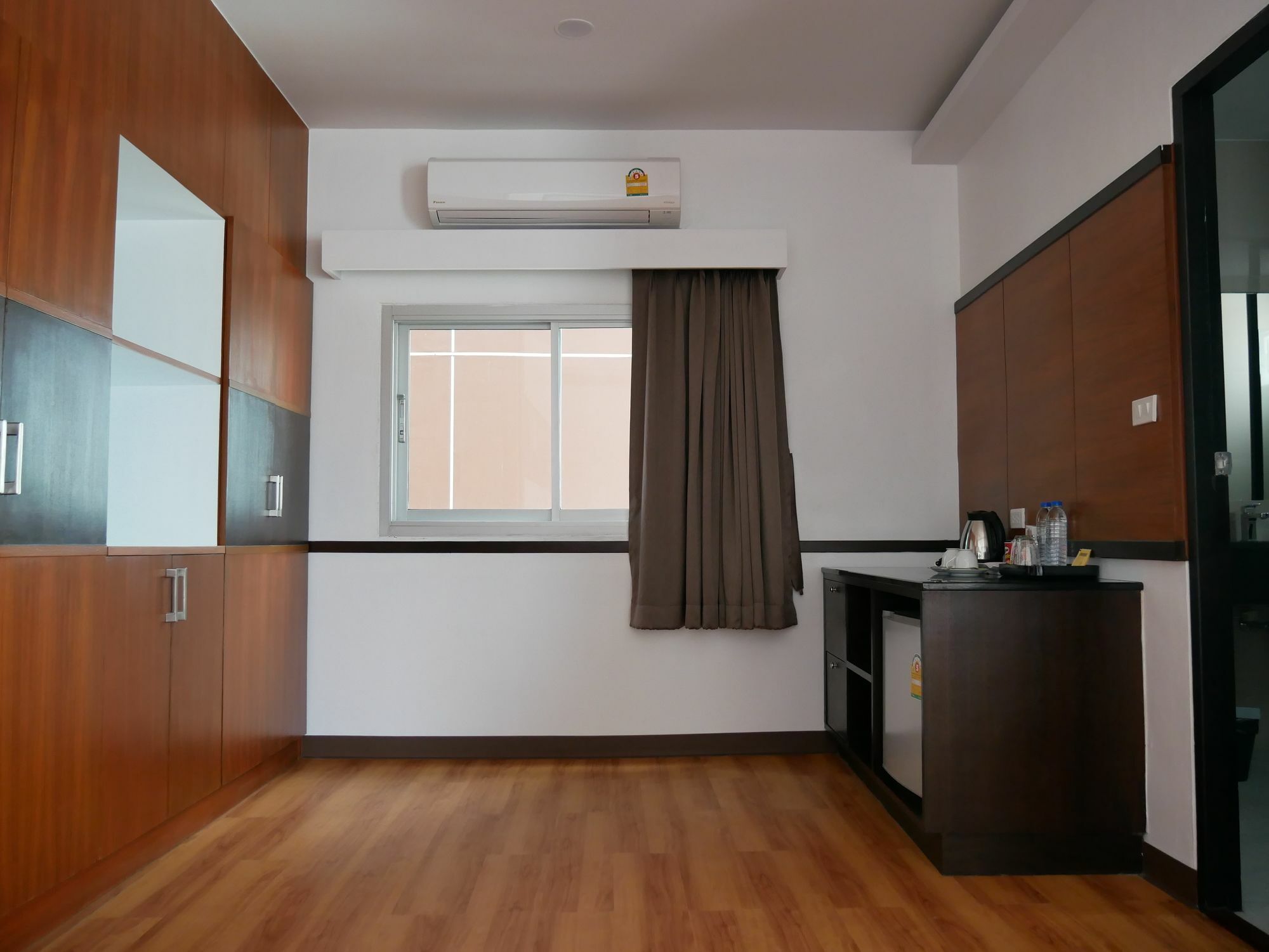 Blu Hotel Nakhon Phanom Exteriör bild
